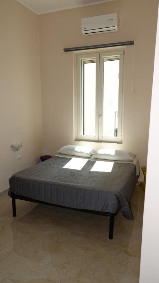 Cairoli Exclusive Rooms & Suite Brindisi Exterior foto