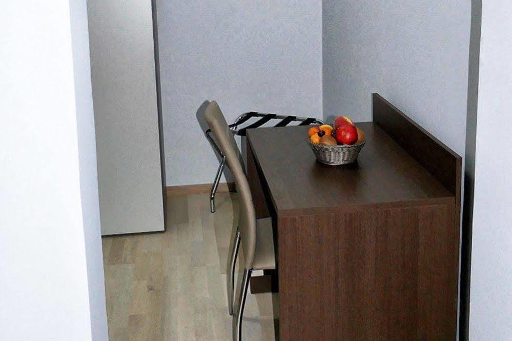 Cairoli Exclusive Rooms & Suite Brindisi Exterior foto