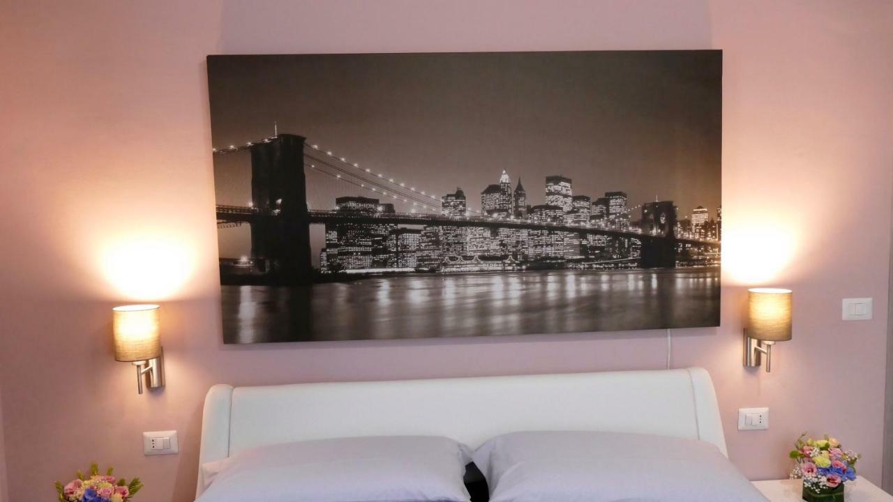 Cairoli Exclusive Rooms & Suite Brindisi Exterior foto