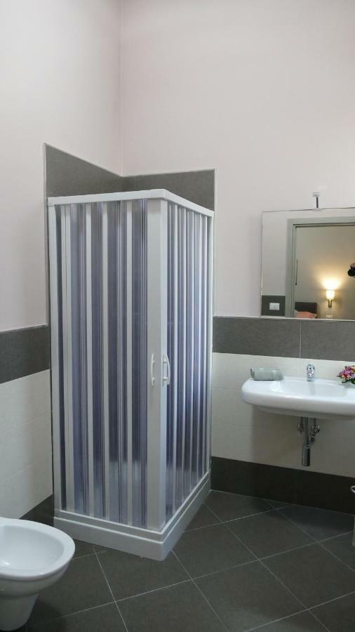 Cairoli Exclusive Rooms & Suite Brindisi Exterior foto